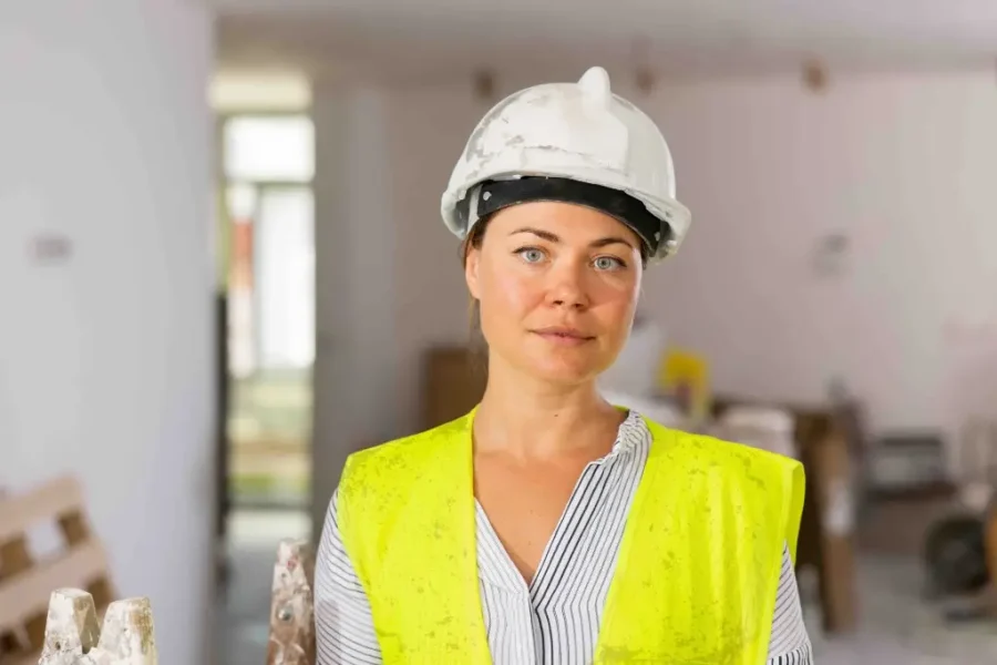 Female-construction-worker-mental-health-challenges-1024x683